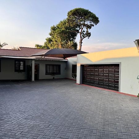 Blue Lantern Bed And Breakfast Kempton Park Exterior photo